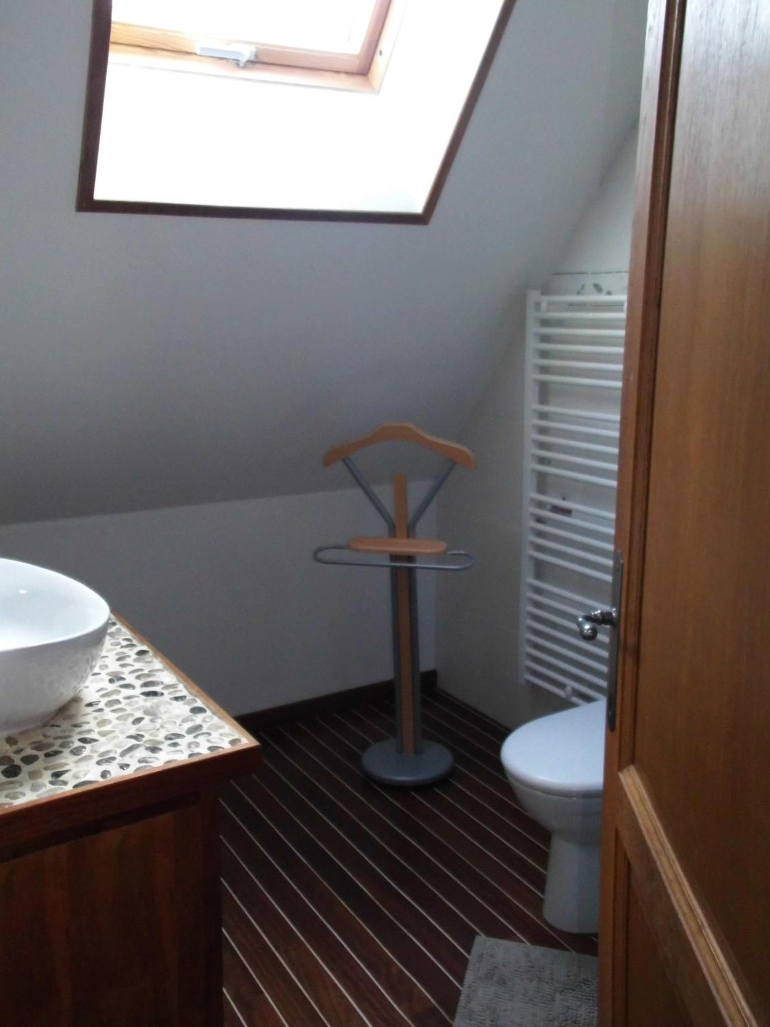 Le Clos Des Tilleuls D Day Home, Chambres D'Hotes, Suite Avec Sauna Privatif, Suite Avec Balneotherapie Privative, En Supplement Option Spa Bain A Remous La Vendelée Rom bilde
