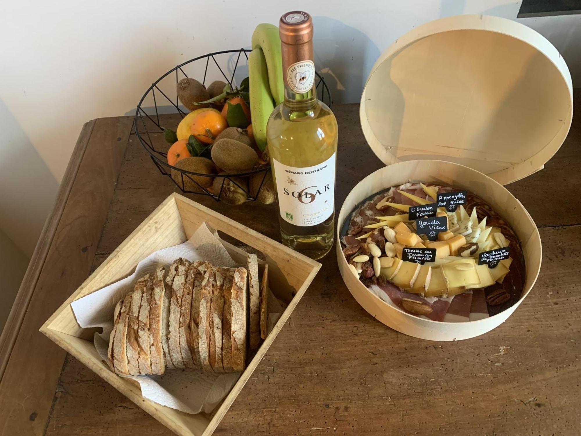 Le Clos Des Tilleuls D Day Home, Chambres D'Hotes, Suite Avec Sauna Privatif, Suite Avec Balneotherapie Privative, En Supplement Option Spa Bain A Remous La Vendelée Eksteriør bilde