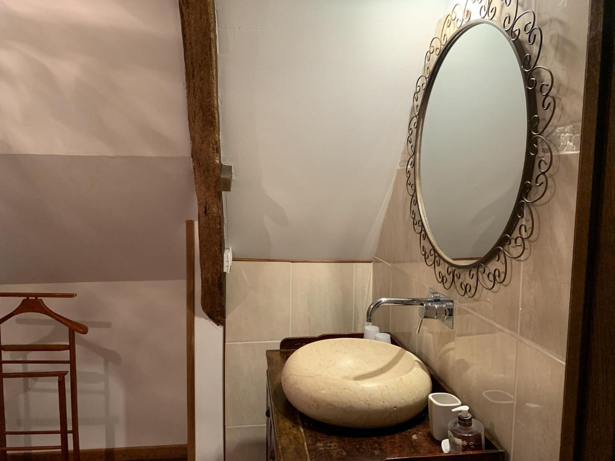 Le Clos Des Tilleuls D Day Home, Chambres D'Hotes, Suite Avec Sauna Privatif, Suite Avec Balneotherapie Privative, En Supplement Option Spa Bain A Remous La Vendelée Eksteriør bilde