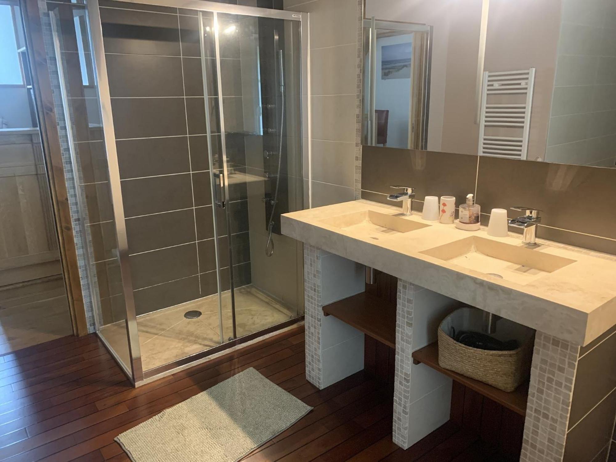 Le Clos Des Tilleuls D Day Home, Chambres D'Hotes, Suite Avec Sauna Privatif, Suite Avec Balneotherapie Privative, En Supplement Option Spa Bain A Remous La Vendelée Rom bilde